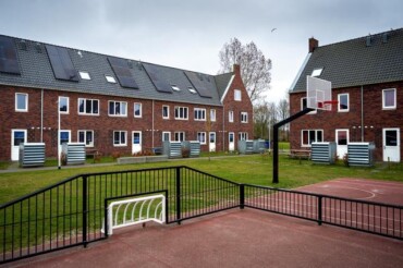 Projectmanagement gebiedsontwikkeling Velsen. AZC (met COA), tijdelijk wonen en diversen.